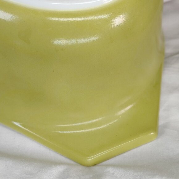 PYREX 043 Oval Casserole 1 1/2 Qt Olives Berries VERDE Avocado Green W/Lid USA - Picture 9 of 10